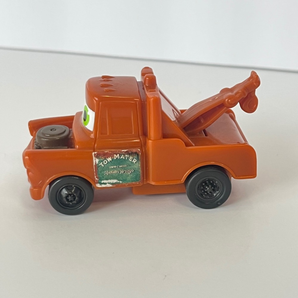 Disney Pixar Cars Tow Mater Toy Truck 2006 Kellogg Co Promo Brown Plastic 3 Inch